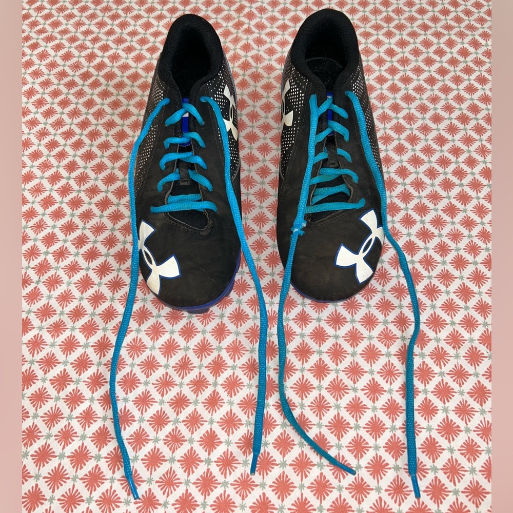 Under Armour black and blue soccer cleats youth size 3.5 - Picture 7 of 12
